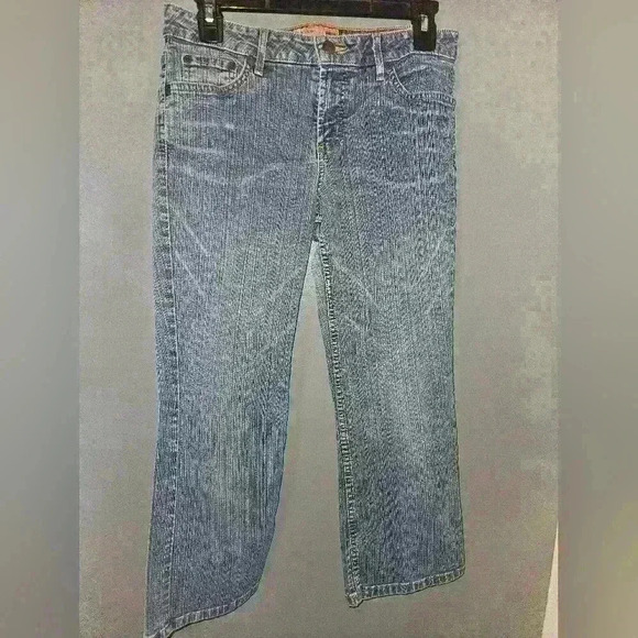 Mossimo Denim Juniors Cropped Jeans Size 9 - Picture 1 of 12
